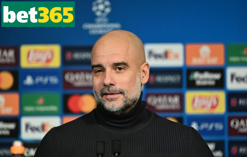 Pep Guardiola tự tin cùng Man City trong việc giành kết quả tốt trước PSG. Ảnh: Getty